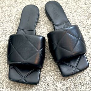 Bottega Veneta slides-size 40